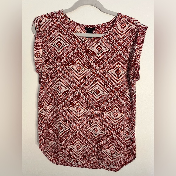 Ann Taylor Red Geometric Print Sleeveless Blouse - Size M - Picture 1 of 4